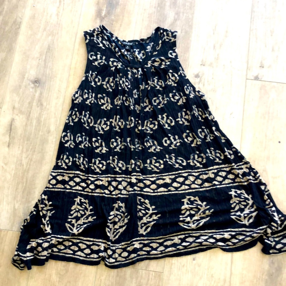 Lucky Brand sleeveless Flowy top